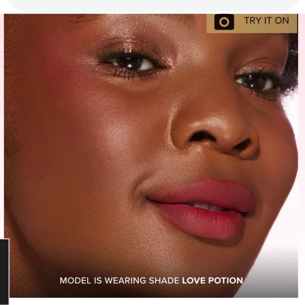 Too Faced Love Potion Heart Box liquid blush